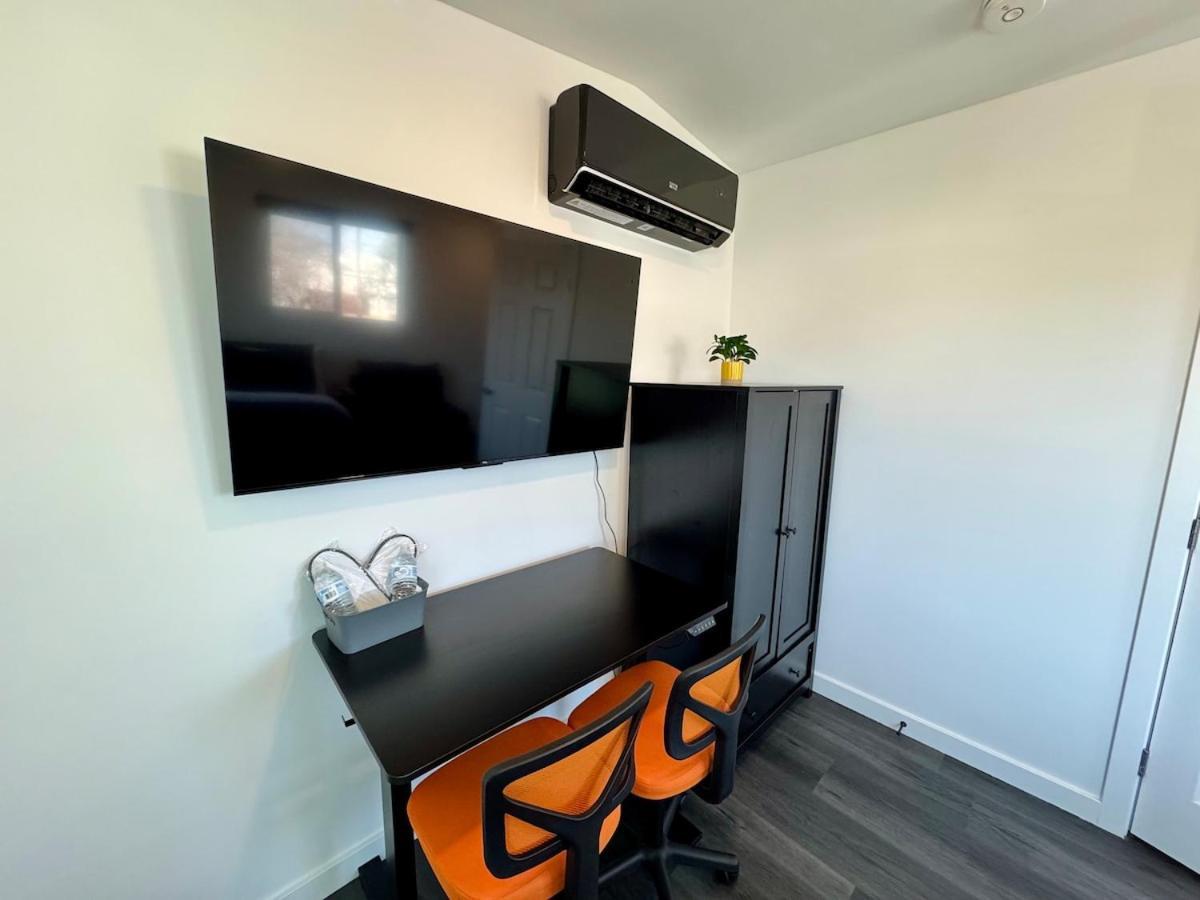 Your Downtown Cozy Studio With Backyard Unit C Phoenix Esterno foto